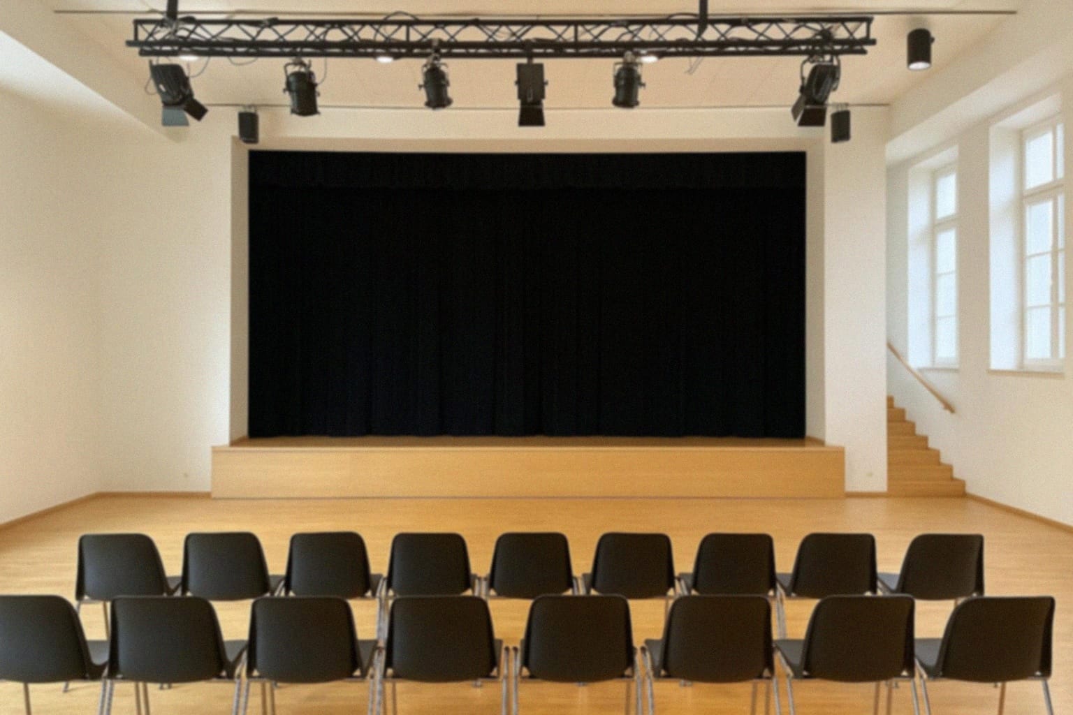 Kabaret Młodych Panów Rozbawił Jaworzno z Okazji Dnia Walki z Wypaleniem Zawodowym