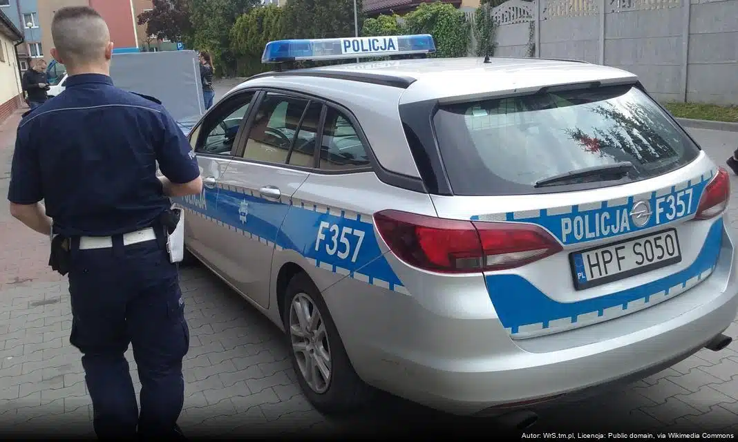 Dzielnicowi rozmawiali z młodzieżą o bezpieczeństwie w sieci