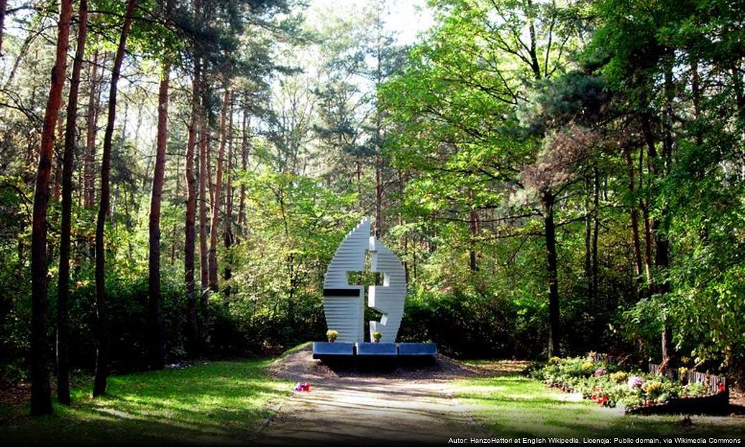 Uroczysta zbiórka służb mundurowych z okazji Święta Niepodległości w Jaworznie